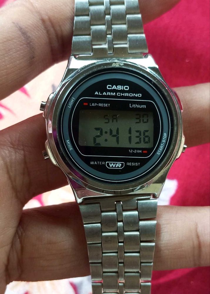 Casio Digital Orignal Silver Vintage Round Dial