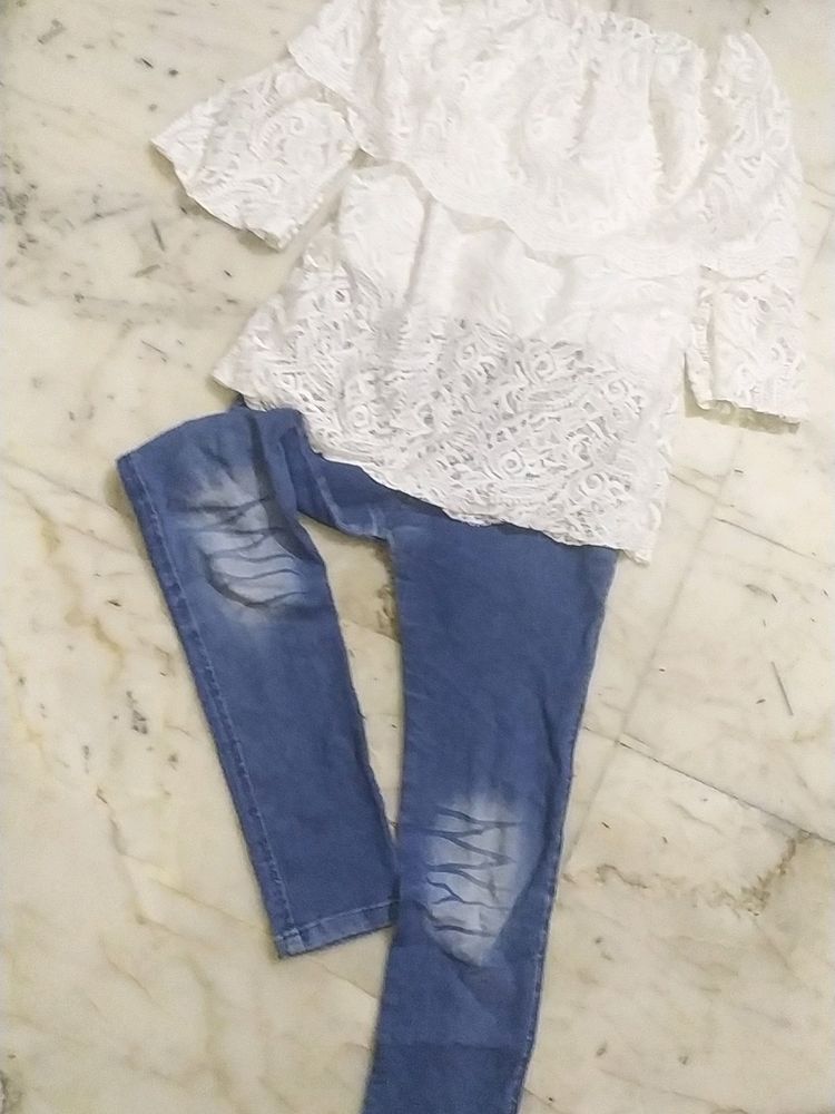 Top and Jeans Sat