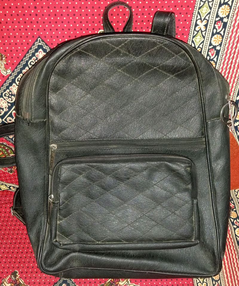 Black Backpack🖤