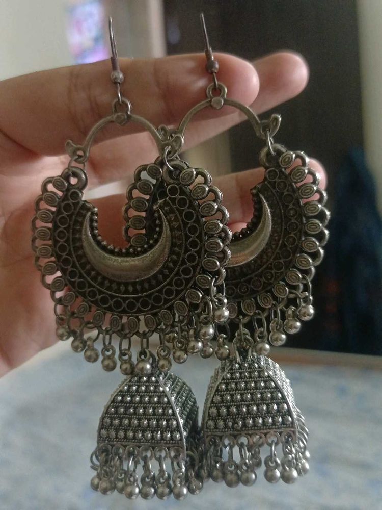 Oxidised Earing