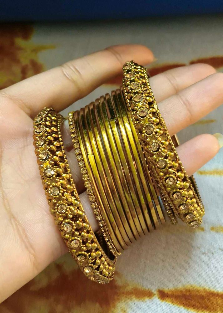 Golden Bangle Set!