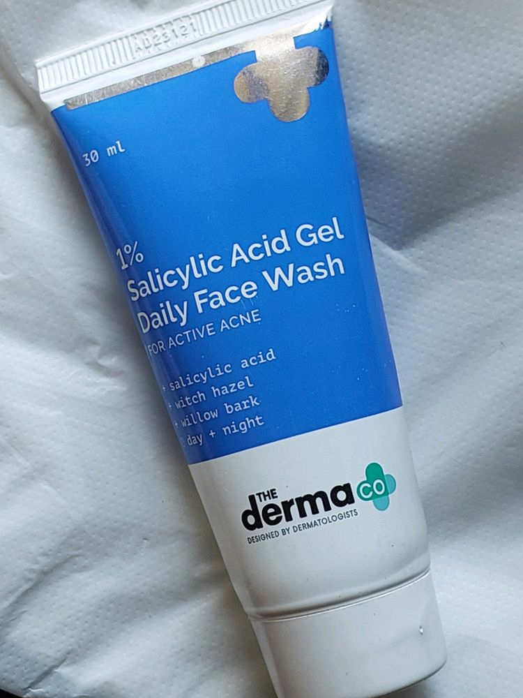 Derma Co Salicylic Acid Gel Face Wash!