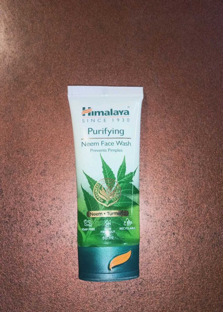 Himalaya Purifying Neem Face Wash