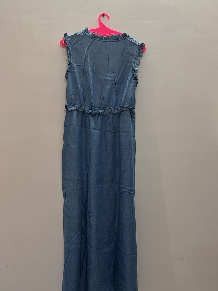 Blue dress with ruffle work