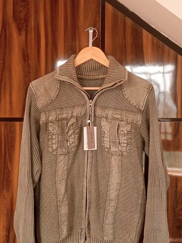 Zip Up Sweater... Unisex 🔥