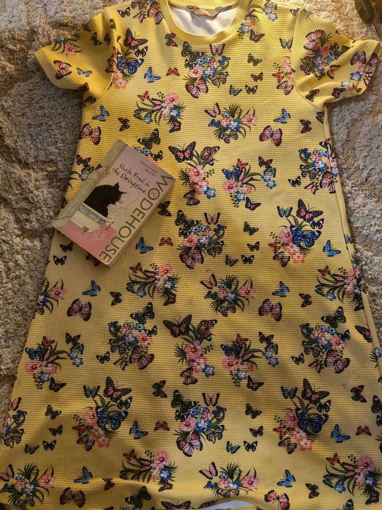 Printed Dress With Round Neck And Short Sleeves