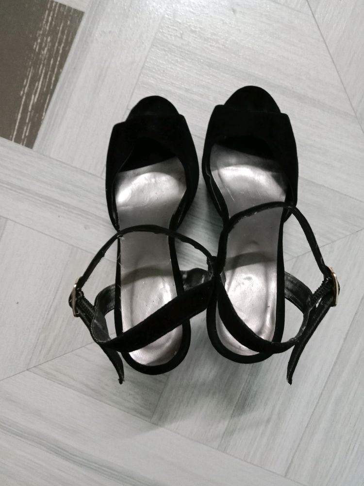 Black Heel