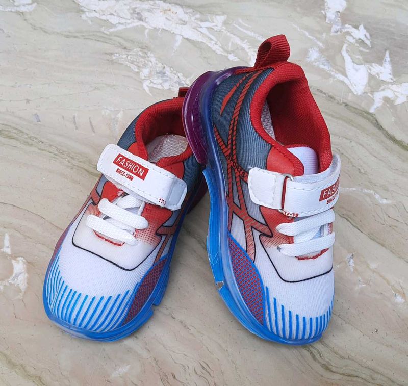 Kids Shoes/ Sneakers/ Sports