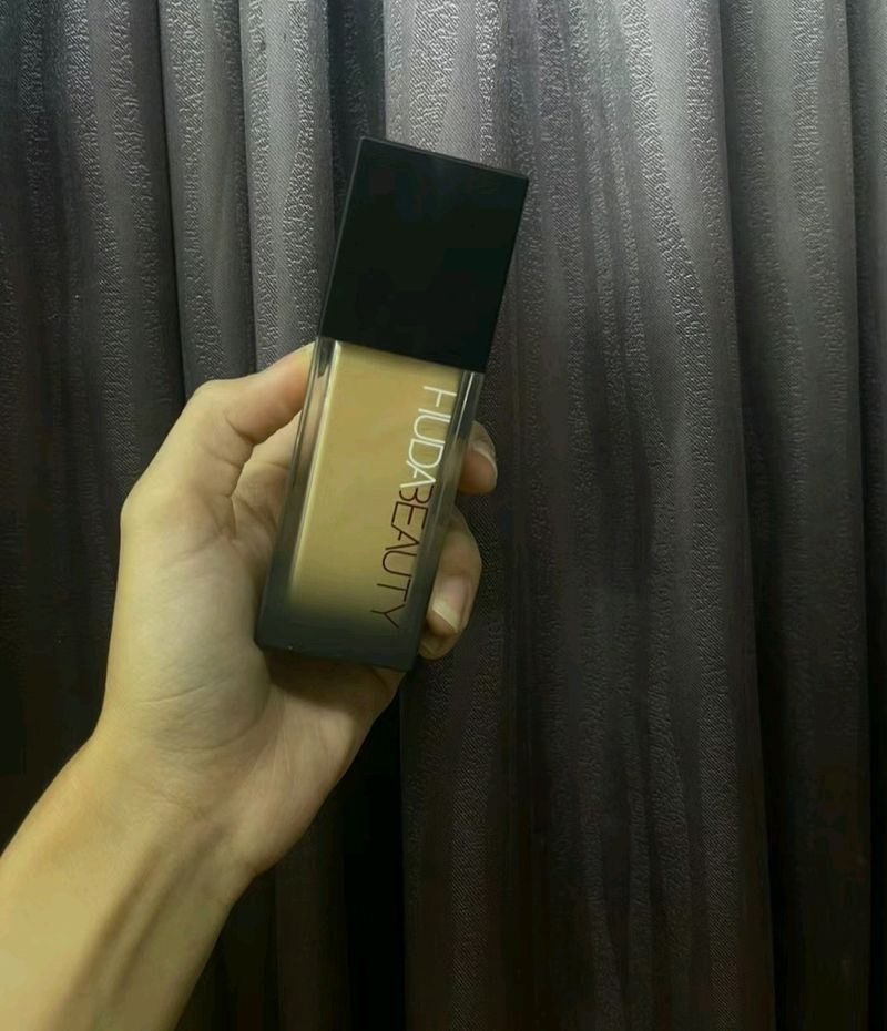 Huda Beauty Foundation
