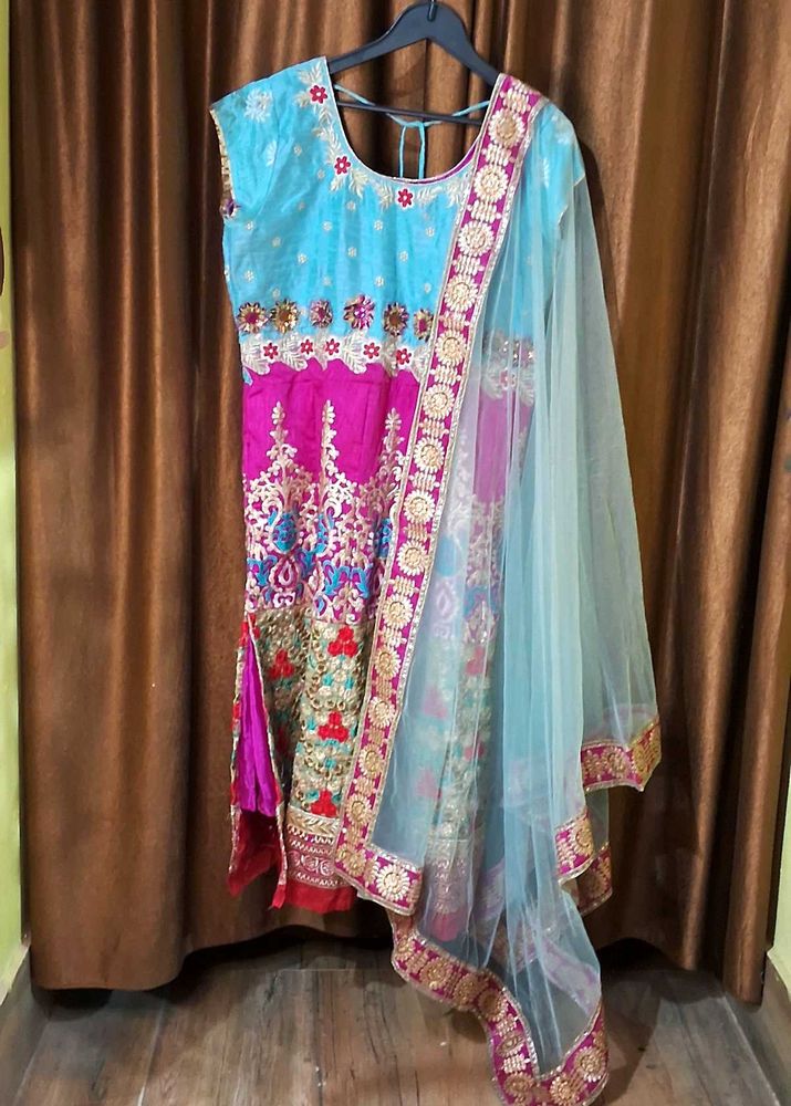 Gown With Dupatta Size 44 inches