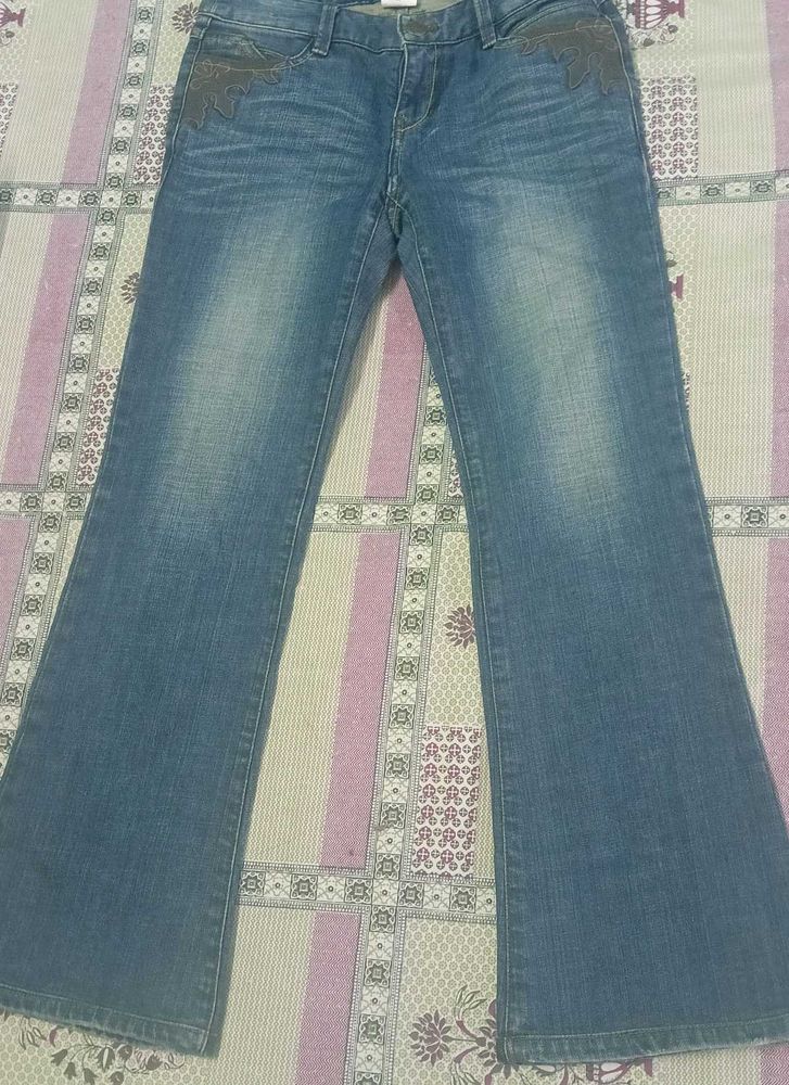 Embroidered Pocket Flare Jeans