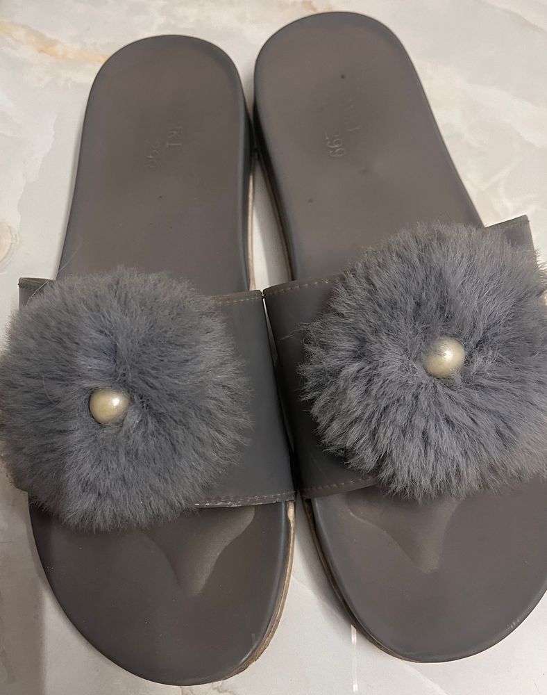 Flip Flops are In Gud Condition