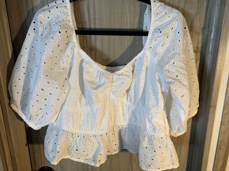White Top Available Size Will Fits M To Xl