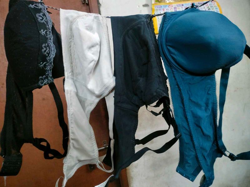 Combo Plus Size Bras..4Multicolour Bras.
