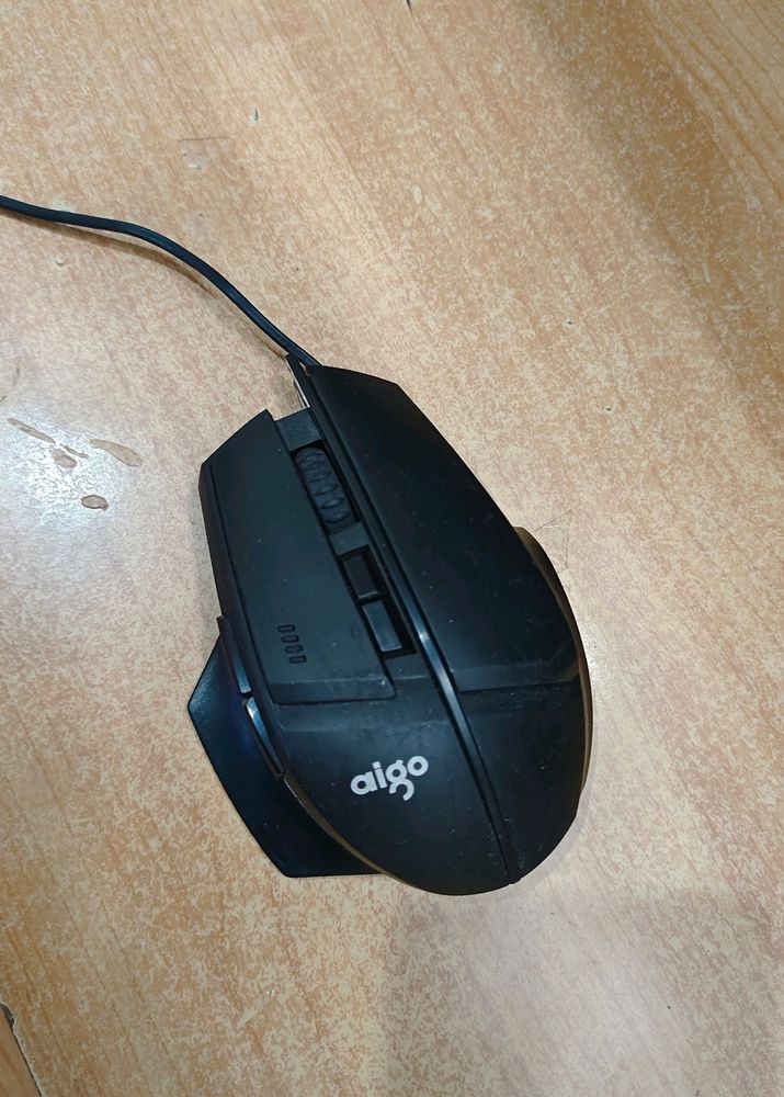 Aigo Gaming Mouse With 5 Programmable Buttons