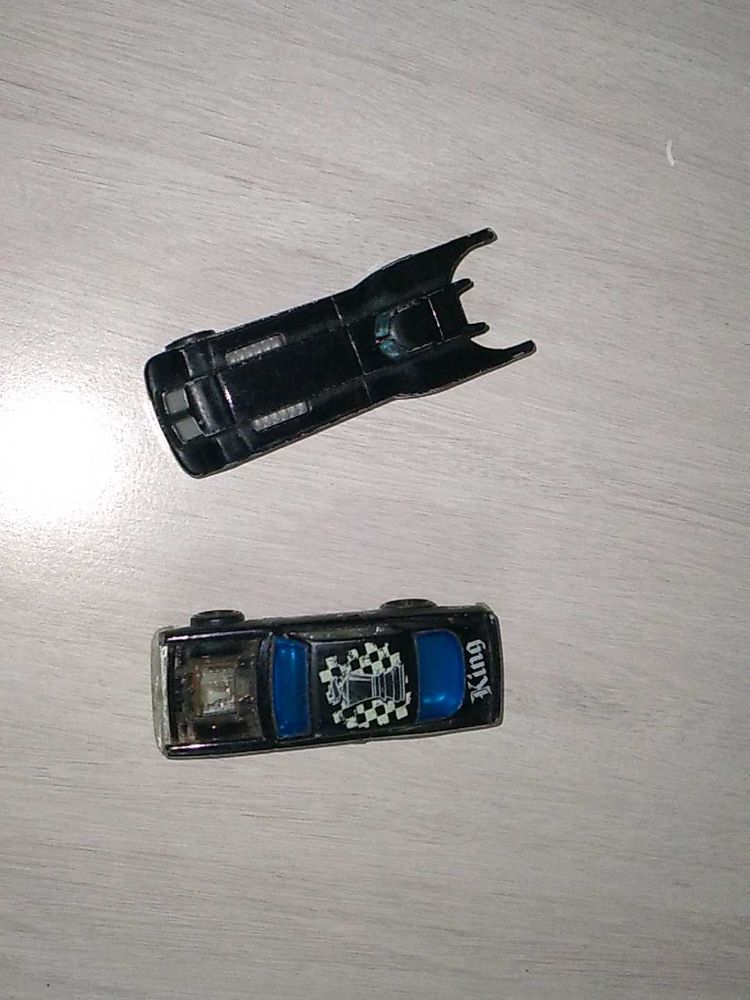 Plymouth Barracuda And Comics(s17) Batman Edition