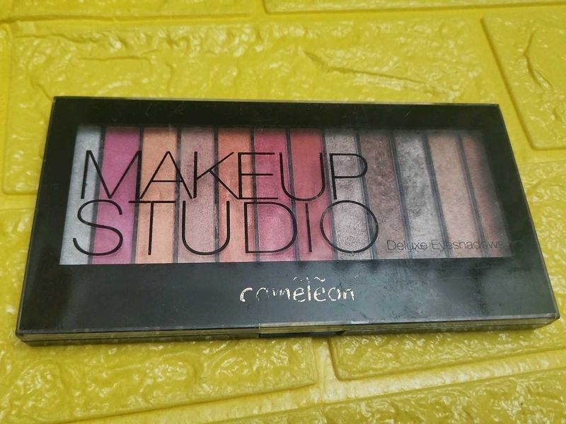 Cameleon Deluxe EYESHADOW PALETTE
