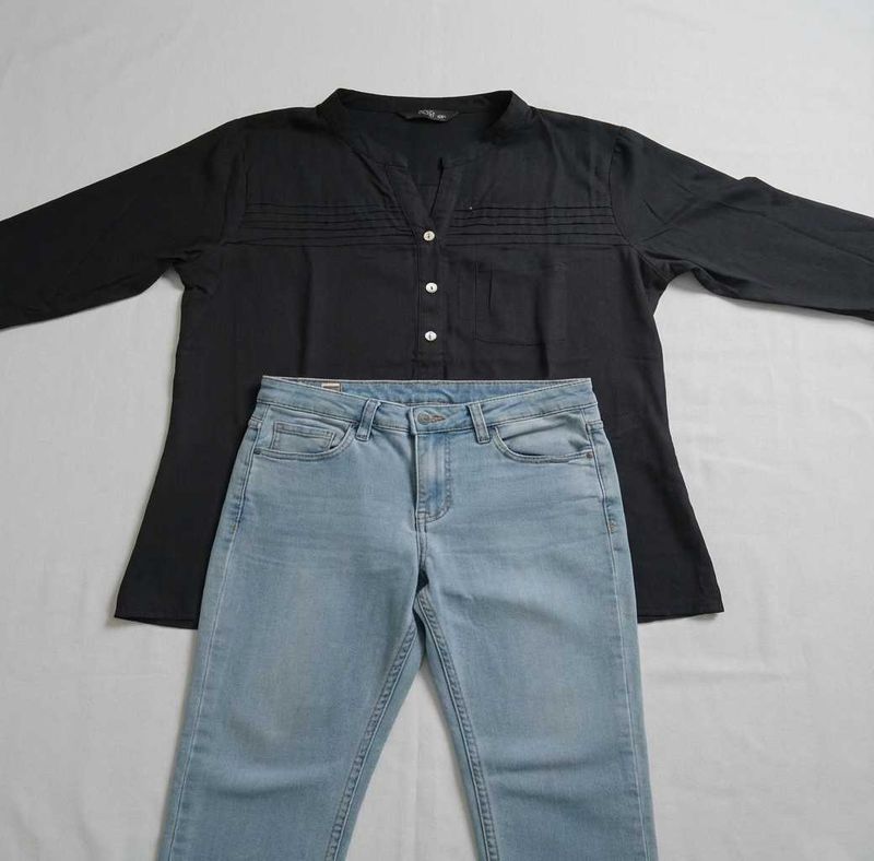 Chic Black Blouse &amp; Jeans Combo