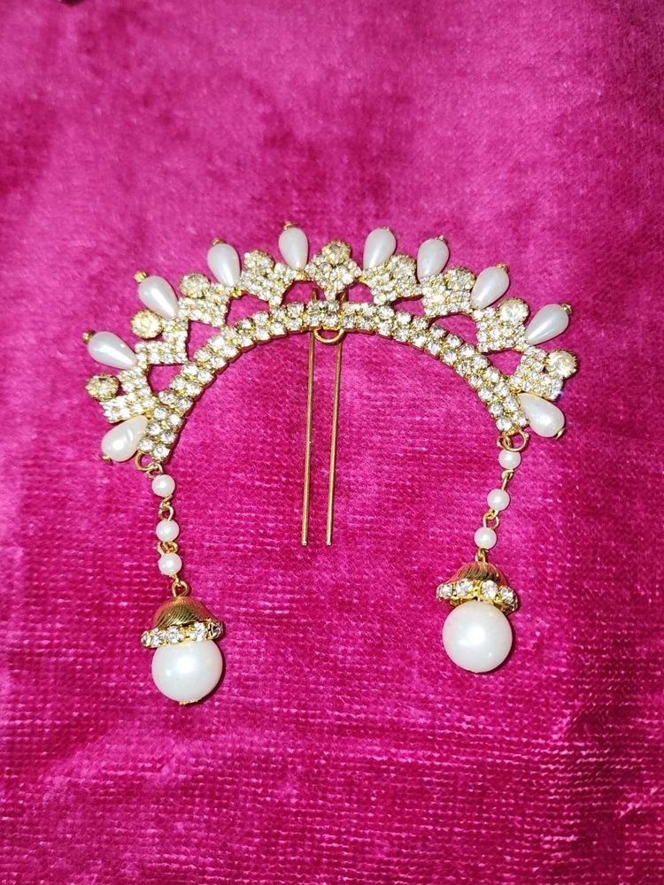 Elegant Hair Pin with Pearls