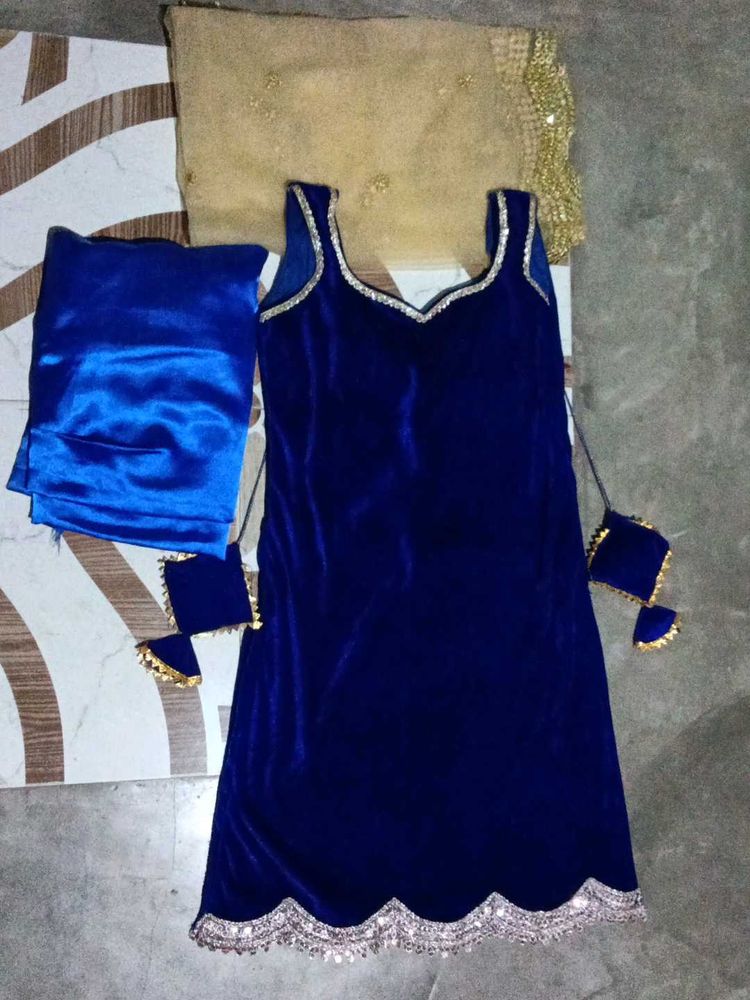 Elegant Blue Kurta Set