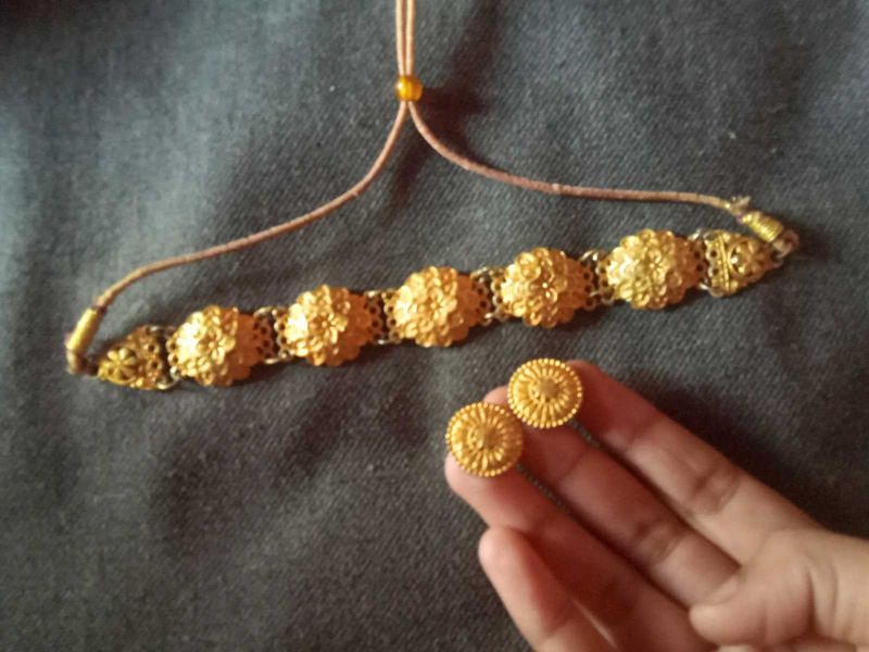 Golden Choker Set