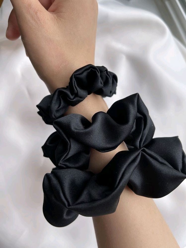 Set Of 3 Scrunchies New Launch