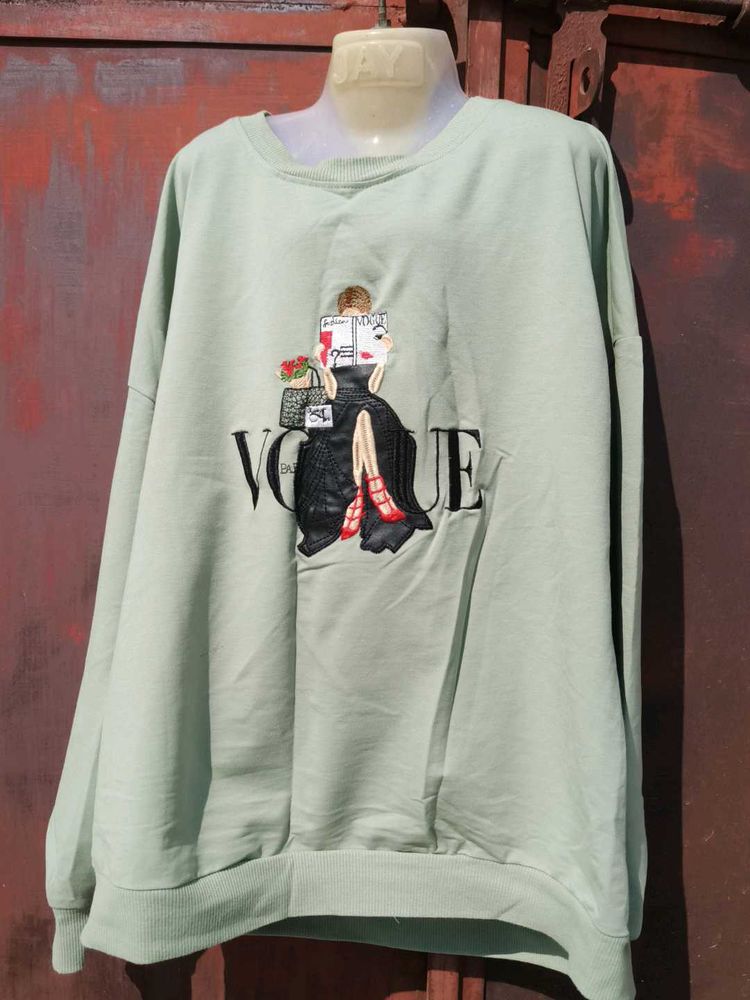 Vogue Graphic Print Sweatshirt