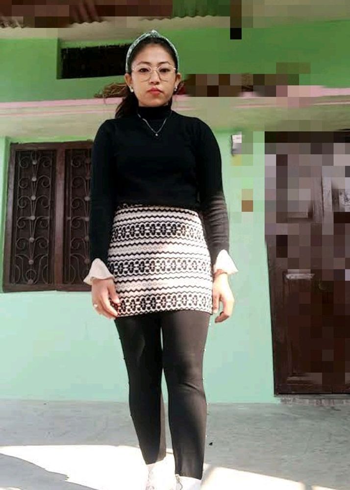 Midi 🖤🤍 Skirt