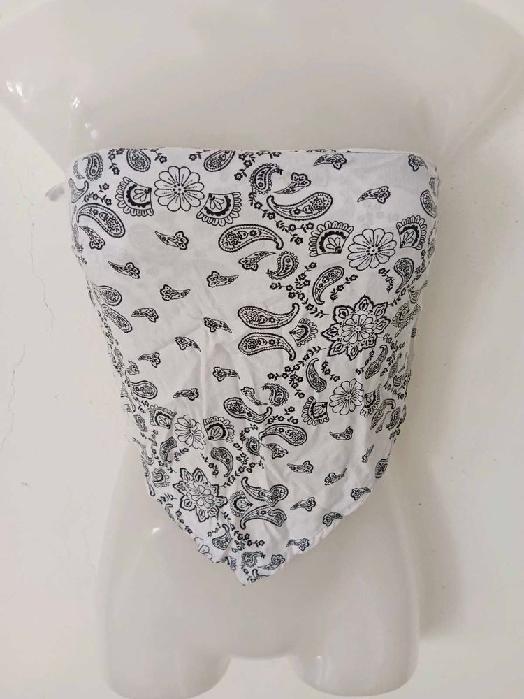 STRAPLESS BANDANA TOP