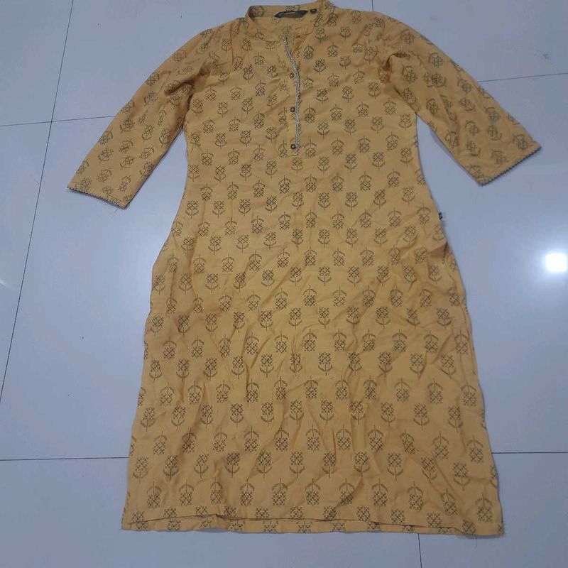 Womens Neck Jari Patern Kurta
