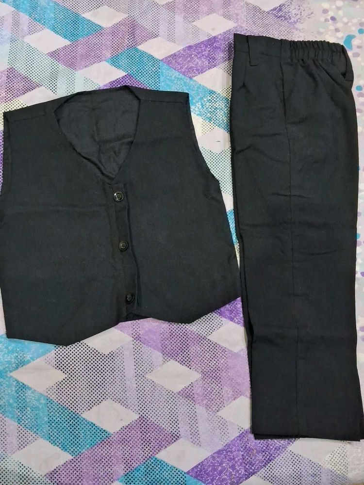 Boy&#39;s Black Vest and Pants Set