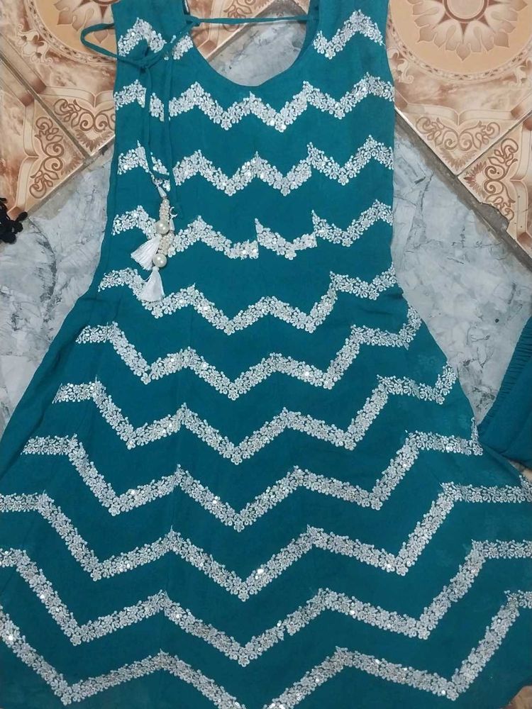 Plzaoo Kurta Set With Duptta