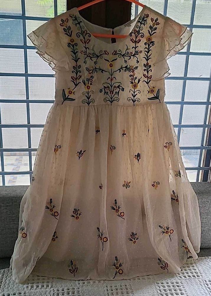 Girls&#39; Embroidered Dress