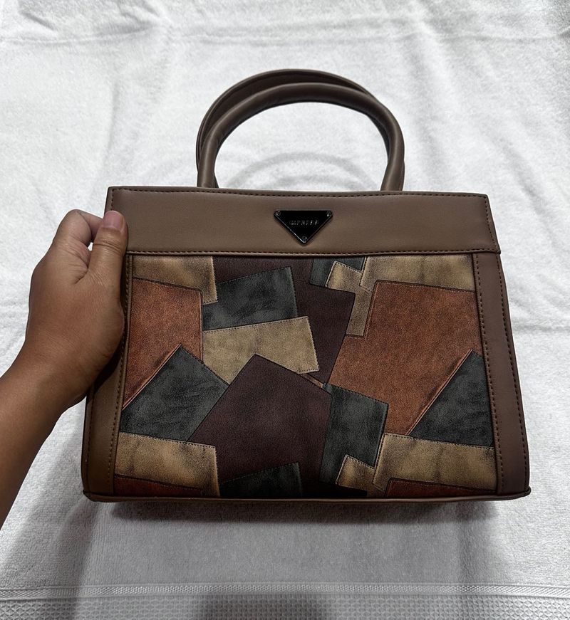 Stylish Avello Handbag/ Slingbag