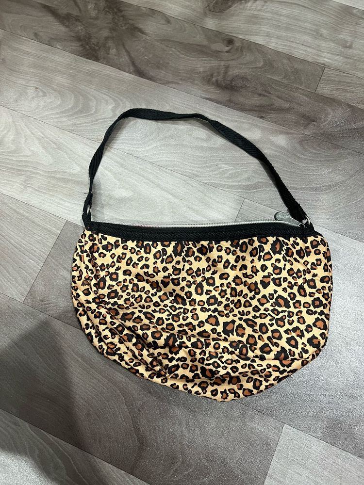 Pinteresty Leopard Print Bag