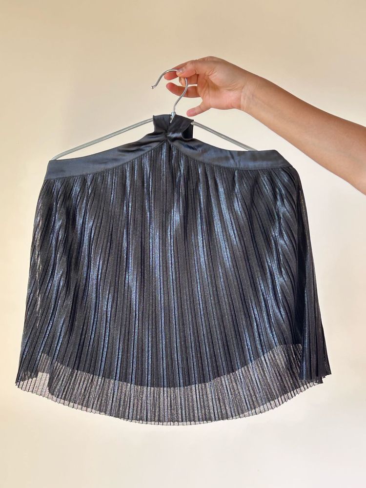 Chic Black Halter Top