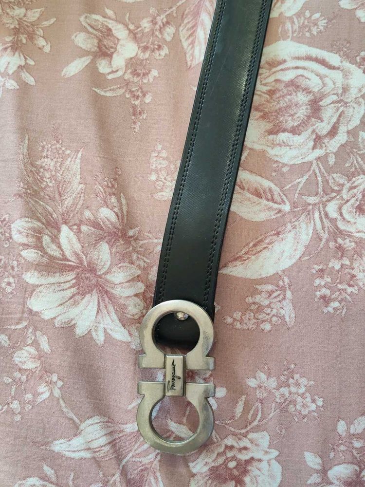 Salvatore Ferragamo Black Leather Belt