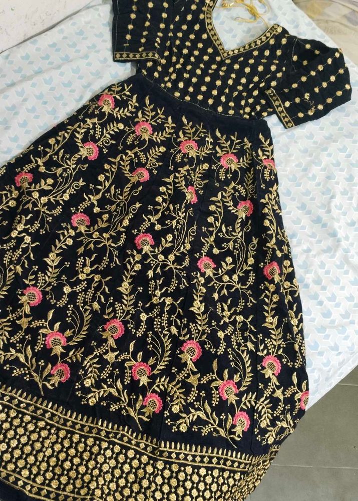 Embroidery Velvet Gown