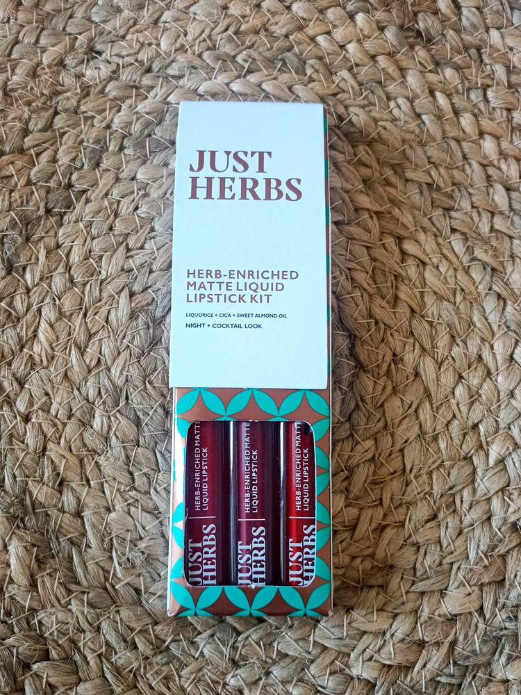 Herb Enriched Matte Liquid Lipstick Kit