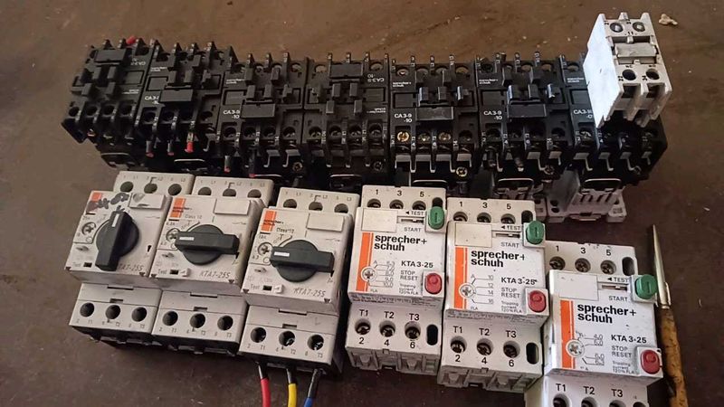 Lot of Sprecher+Schuh Electrical Components