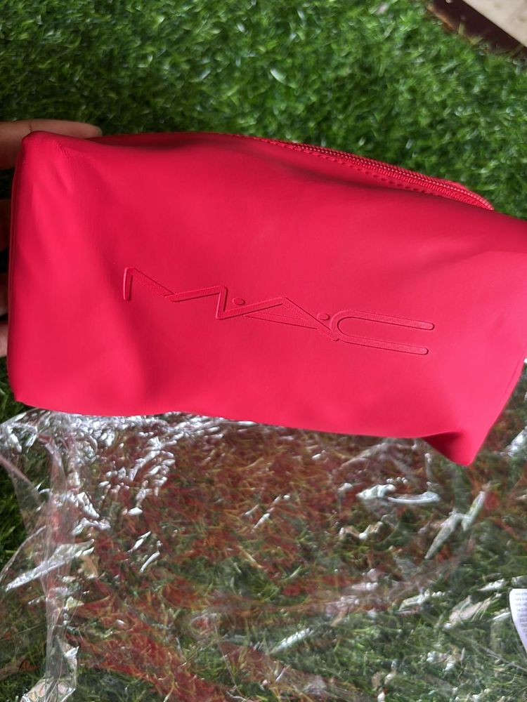 Mac Red Travel Pouch