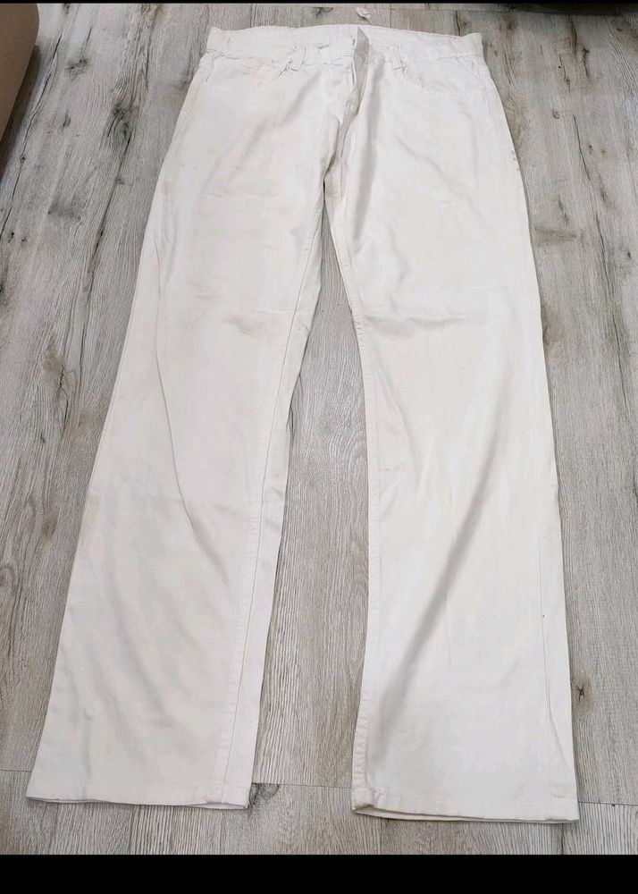 sc2267 Mars White Jeans size 36