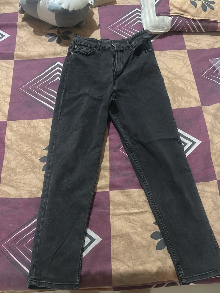 Black Mom Leg Jeans