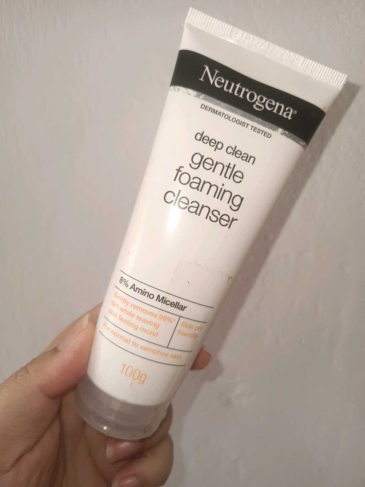 Neutrogena Deep Clean Cleanser