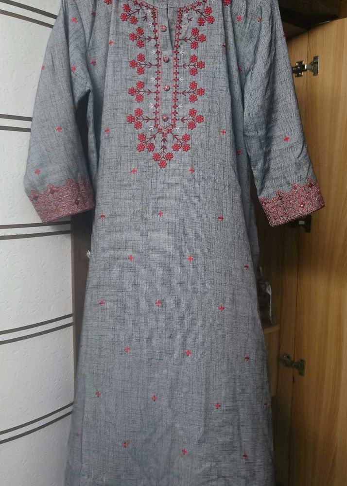 Daily Wear Embroidery Kurti