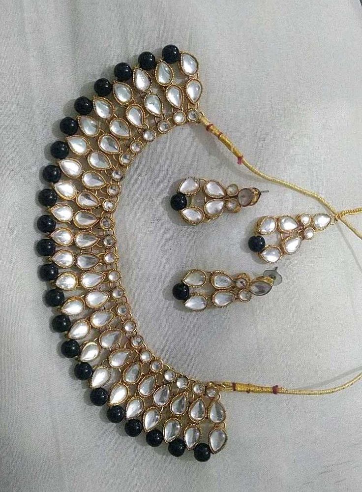 Black Kundan 3 Piece Jewellery Set