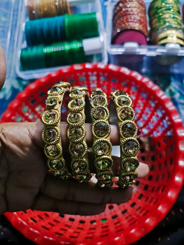 Bangle churi