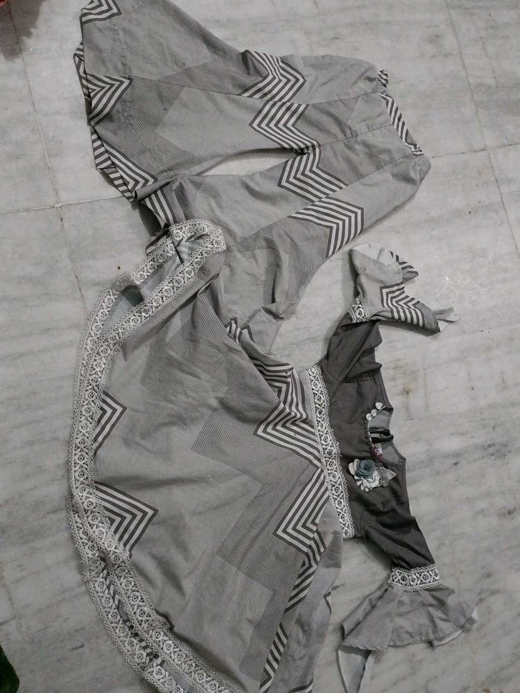 High&#39; Quality American Crepe Material Dress