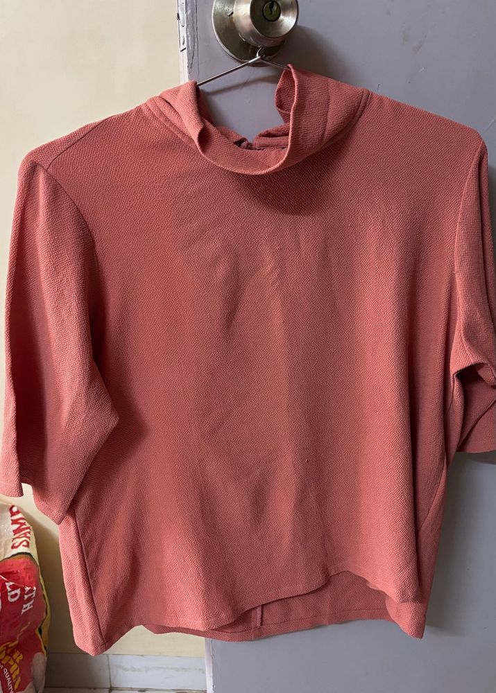 dark pink top with round neck