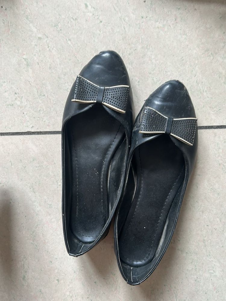 Black Bow Ballerinas